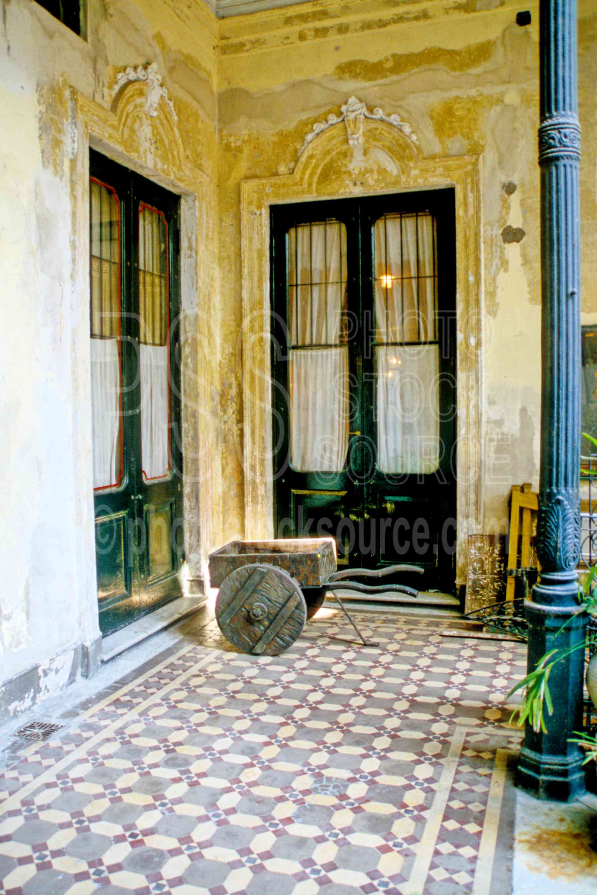 Coventillo Pasaje dela Defensa,tile,argentina doors windows,door,patio,floor