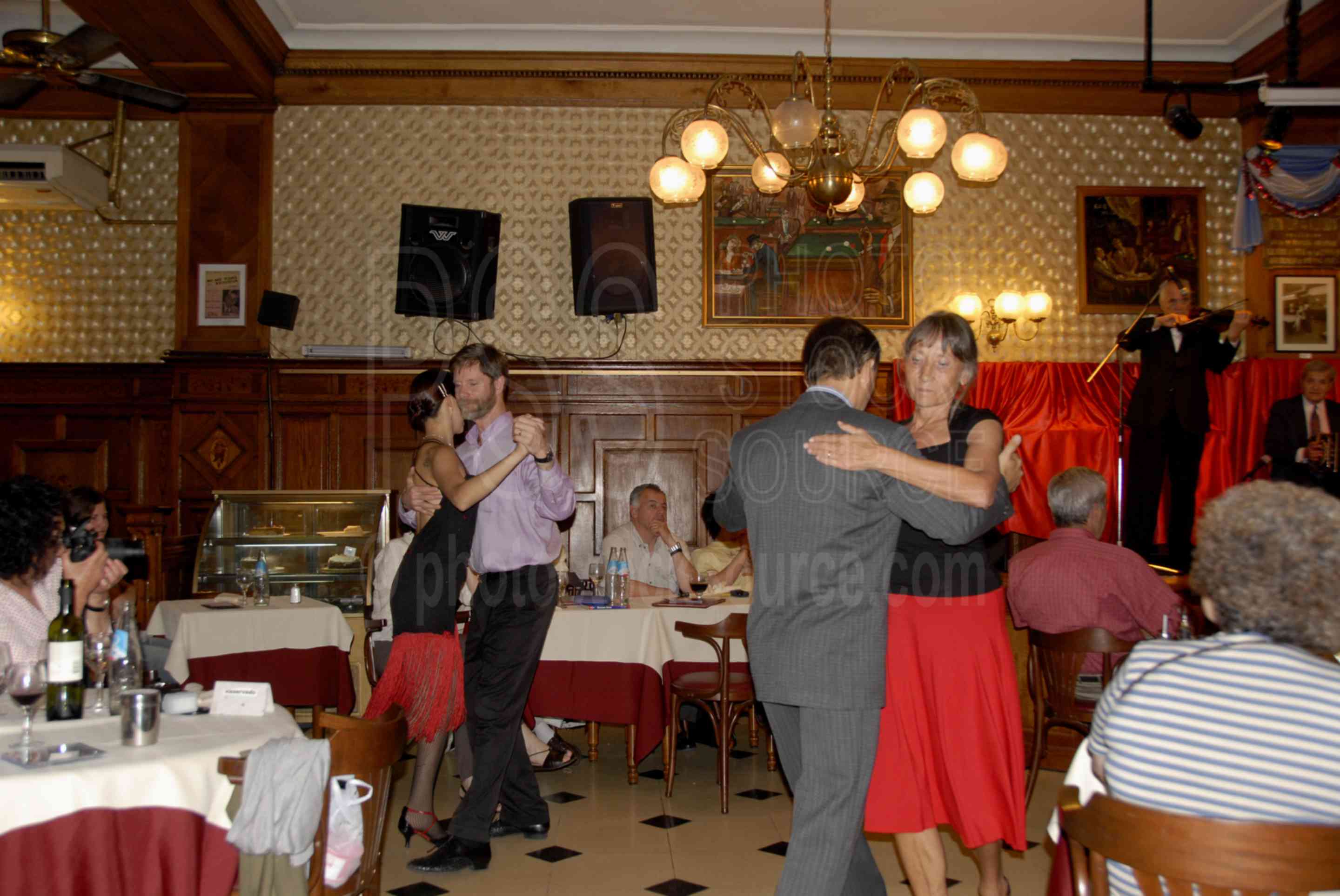 Tango Dancers,romina veron,tango,tango dancers,tango show,jon,argentina bars restaurants