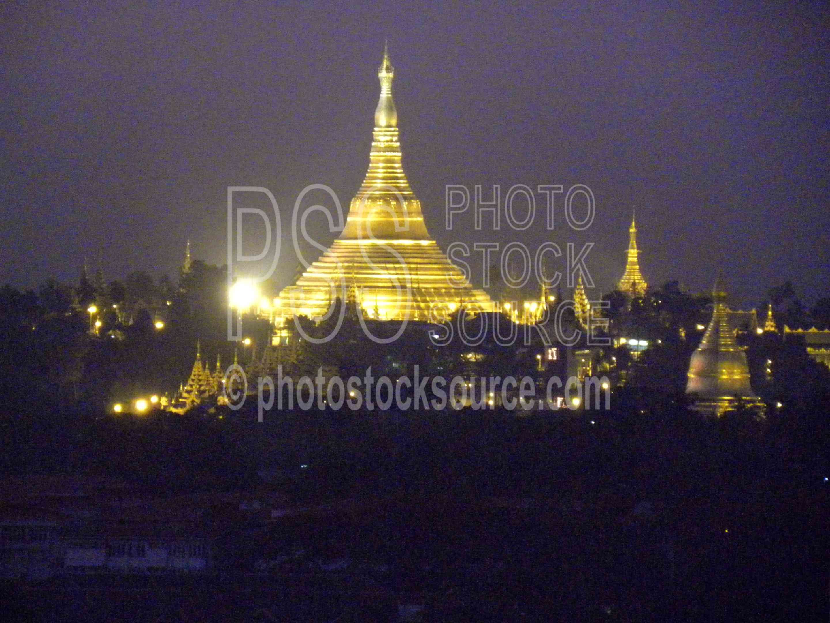 Swedagon Pagoda at Night,myanmar,yangoon,rangon,rangoon,pagoda,dusk,twilight,lights,temple,swedagon zedi daw,golden pagoda,night