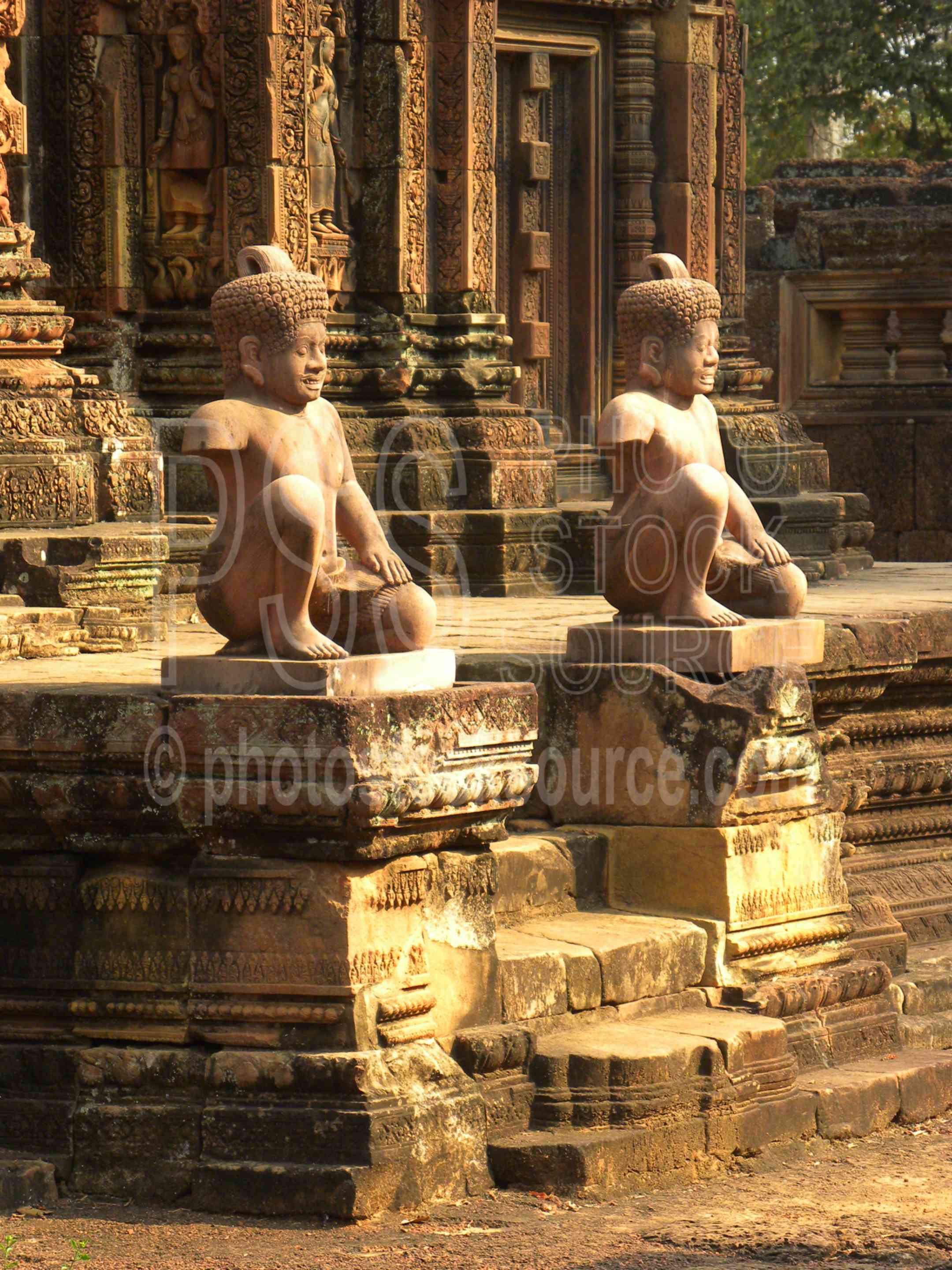 Dvarpala Statues,ruin,historical,archaeological,stone,temple,lingam,srey,khmer.dvarpala,statue,carving,sculpture