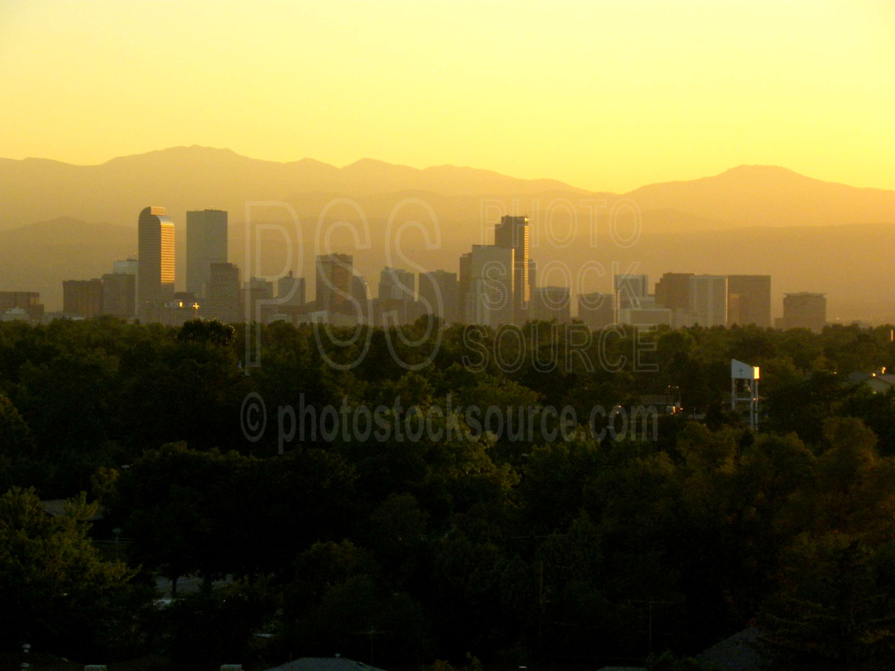 Denver at Sunset,city,skyline,rocky mountains,sunset,haze