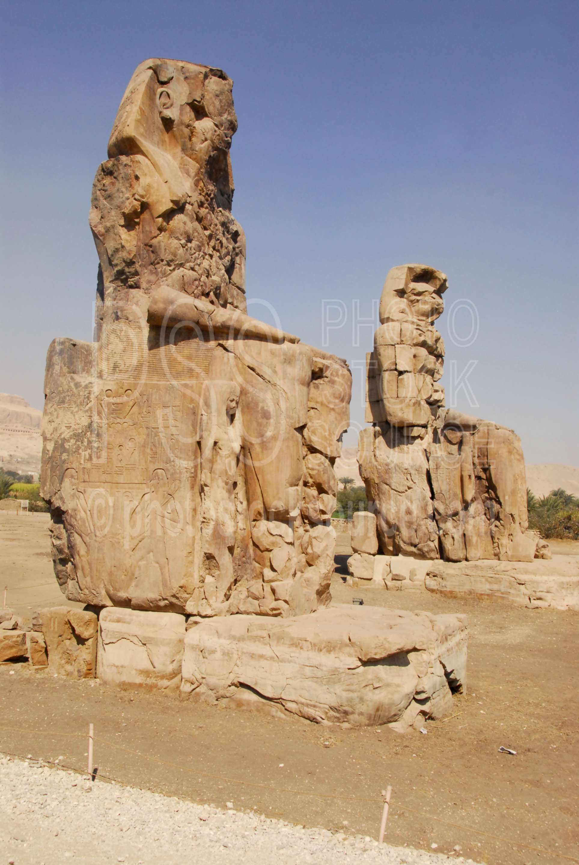 The Colossi Of Memnon: More Than Just Stone Giants - twwaoy9