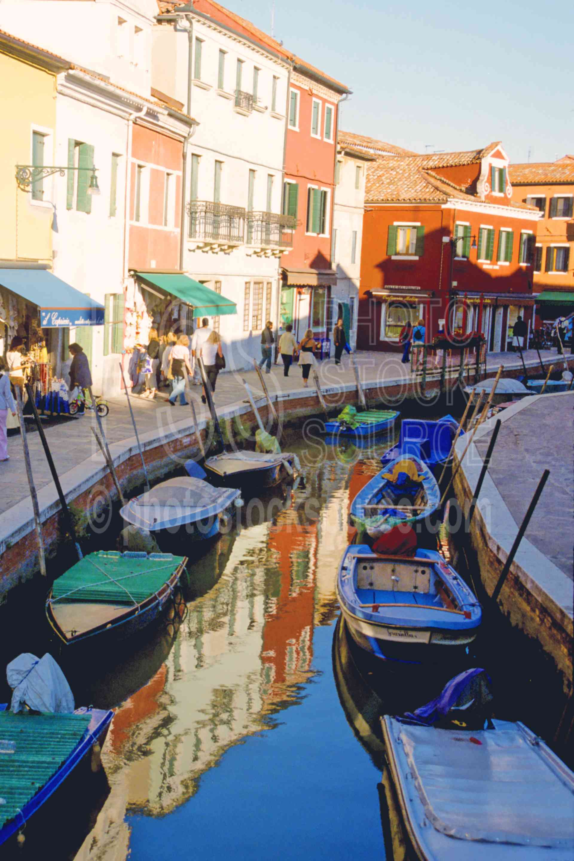 Colorful Canal,canal,color,europe,house,italy boats