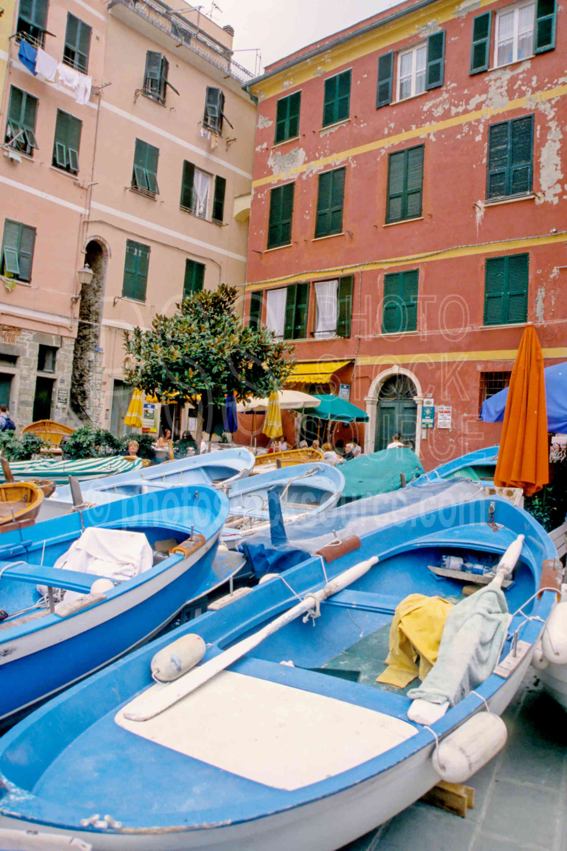 City Boats,boat,europe,harbor,umbrella,italy boats