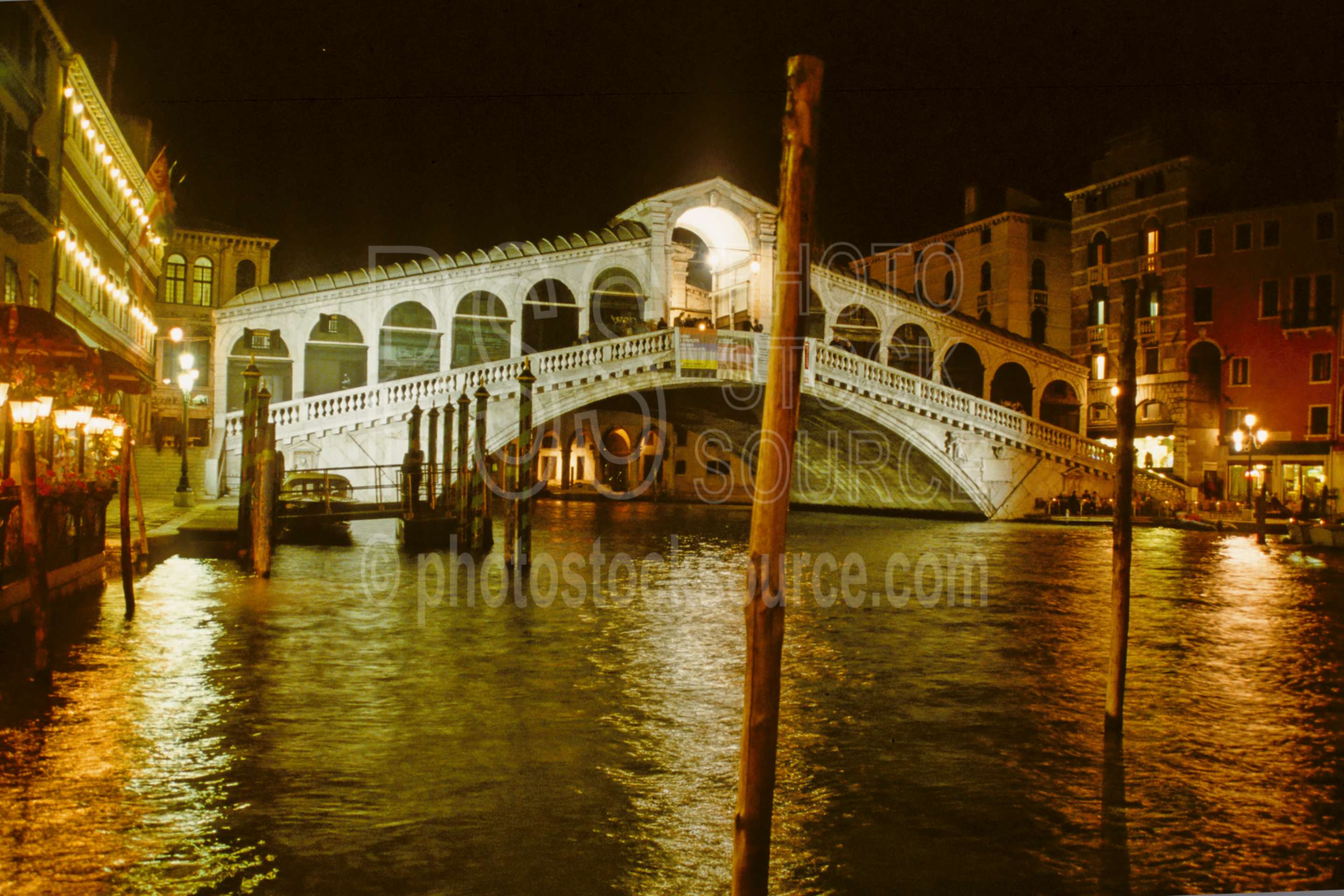 Rialto Bridge at Night,canal,city,europe,grand canal,rialto bridge,bridges,cities