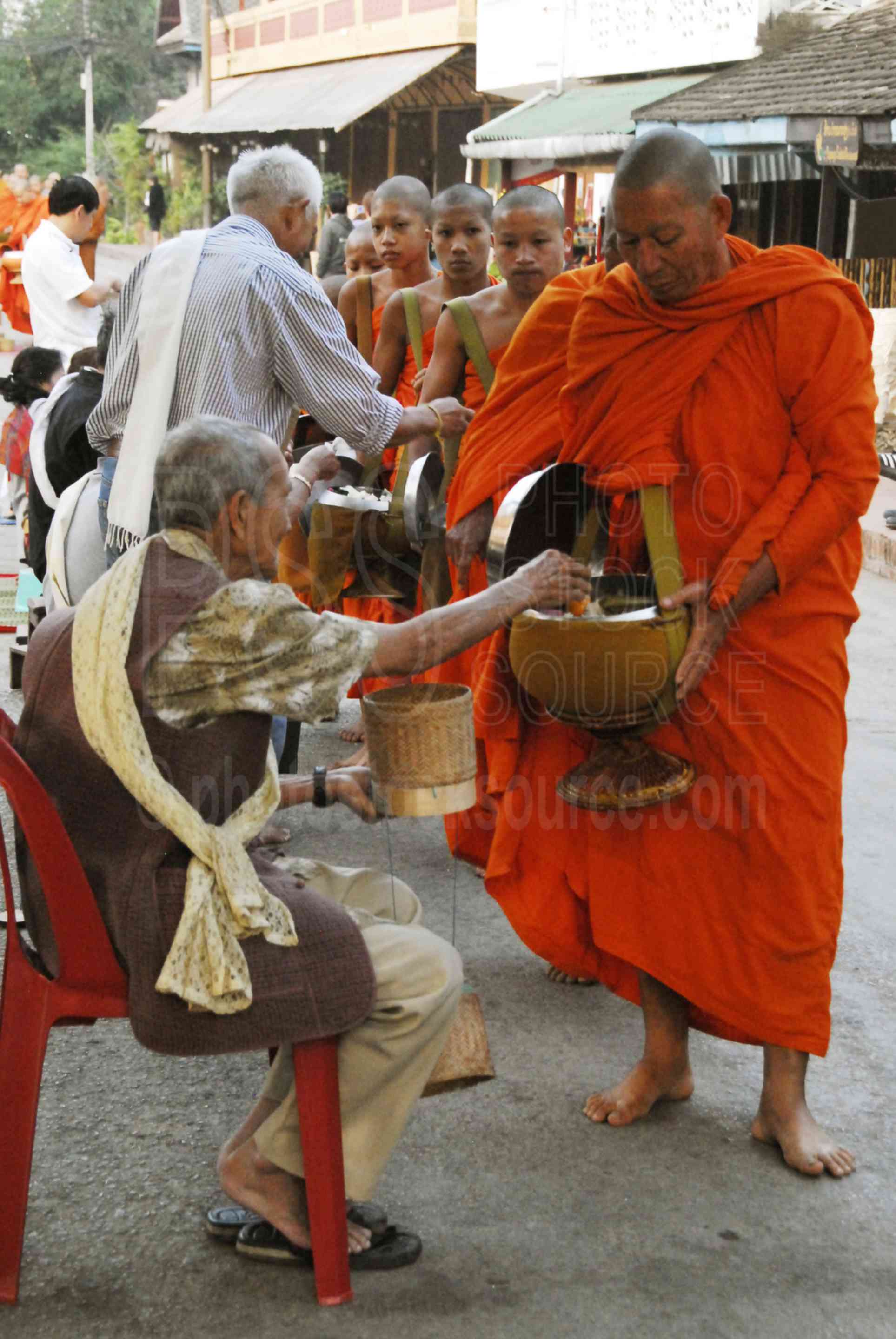 Alms Giving Ceremony,buddhist,buddhism,monks,alms,giving,charity,give,ceremony,binthabat,tak bat,procession,parade,robes,saffron,food,breakfast,morning