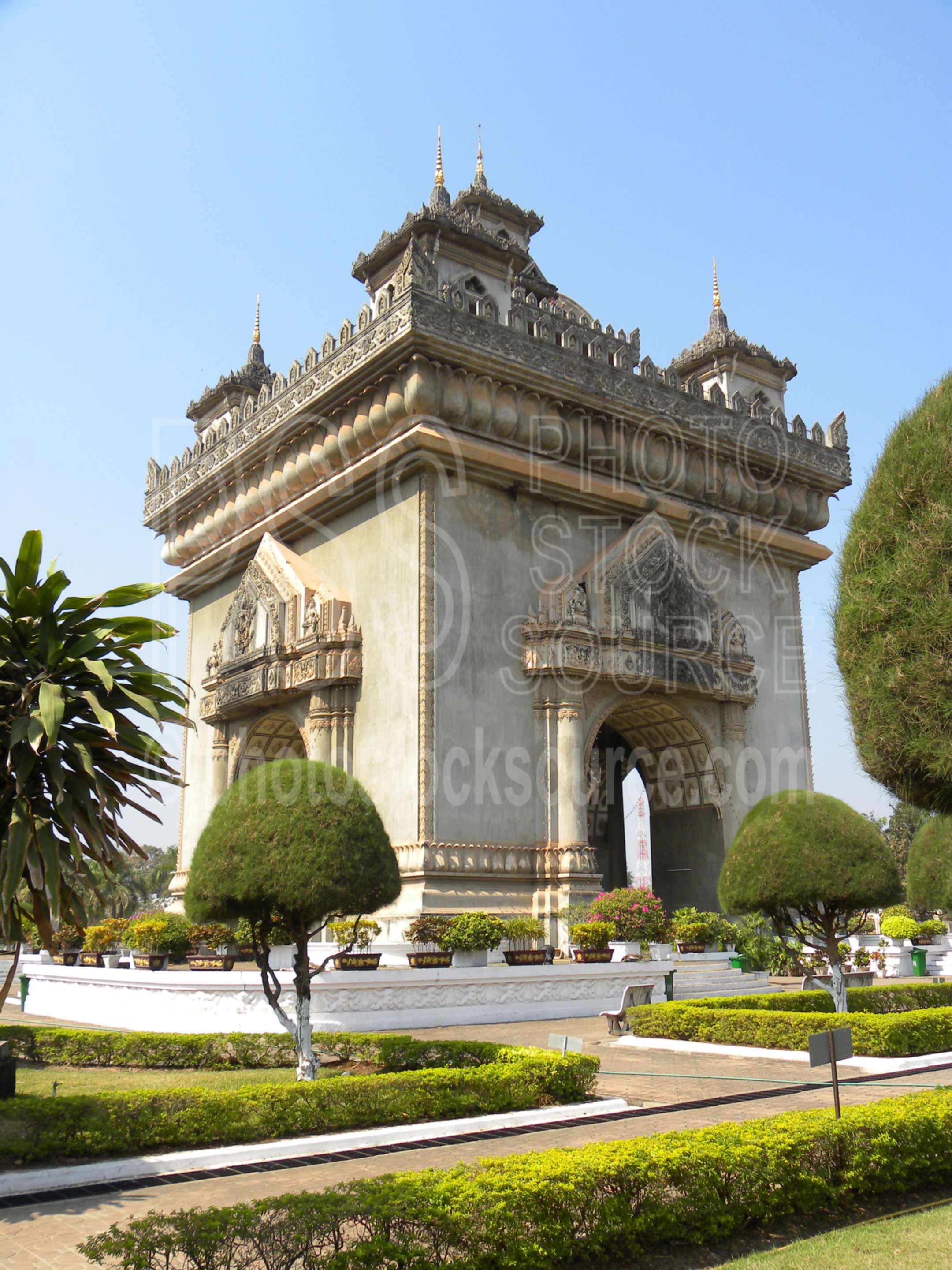 Victory Gate,monument,patuxai,victory gate,anousavary,anosavari,arc de triomphe,arch,viang chan