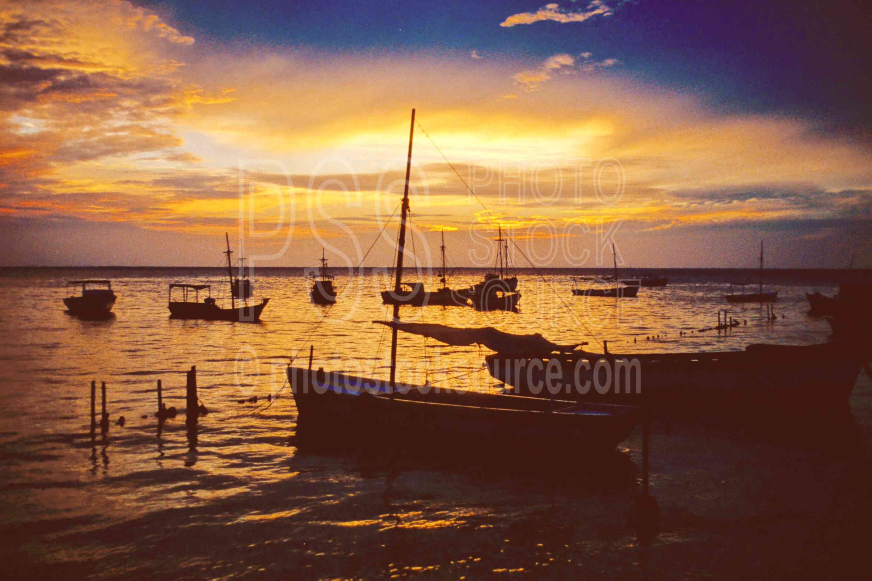 Boats at Sunset,ocean,sunset,seascapes,boats