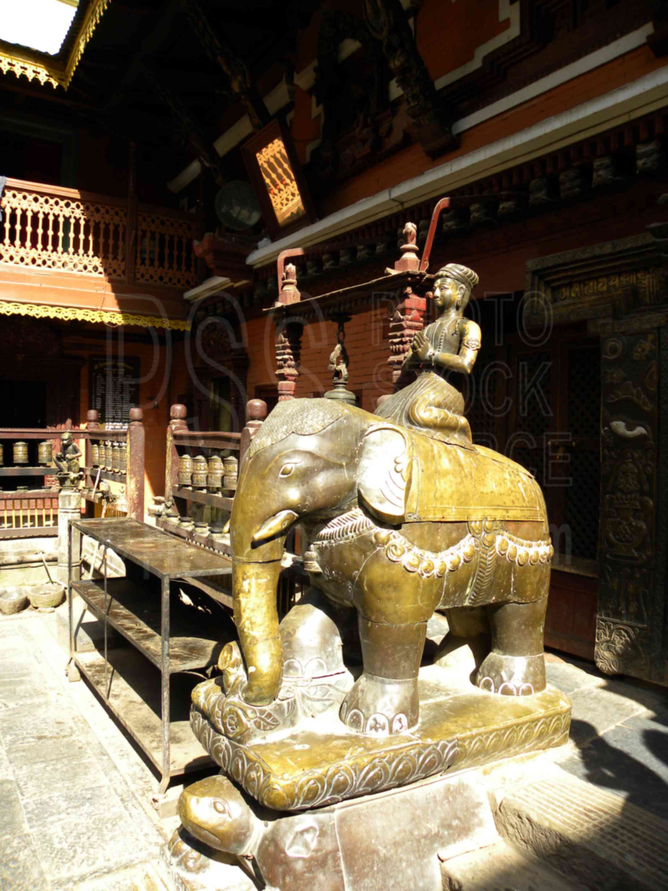 Golden Temple Statue,temple,hiranya varna mahavihar,kwa bahal,suvarna mahavihara,courtyard,statue,elephant,architecture,temples
