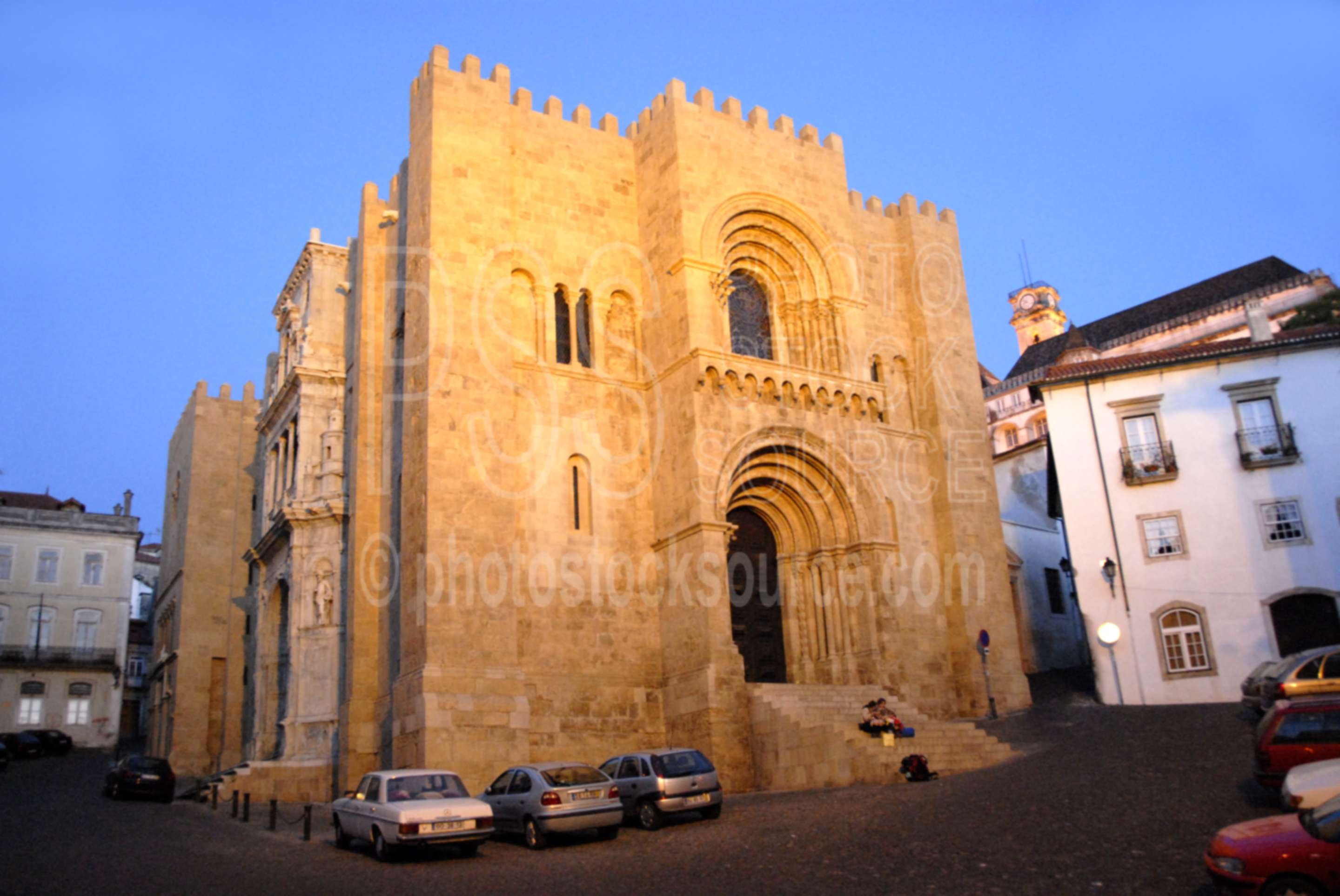 Se Velha at Night,gothic,cathedral,night,portugal churches,religion