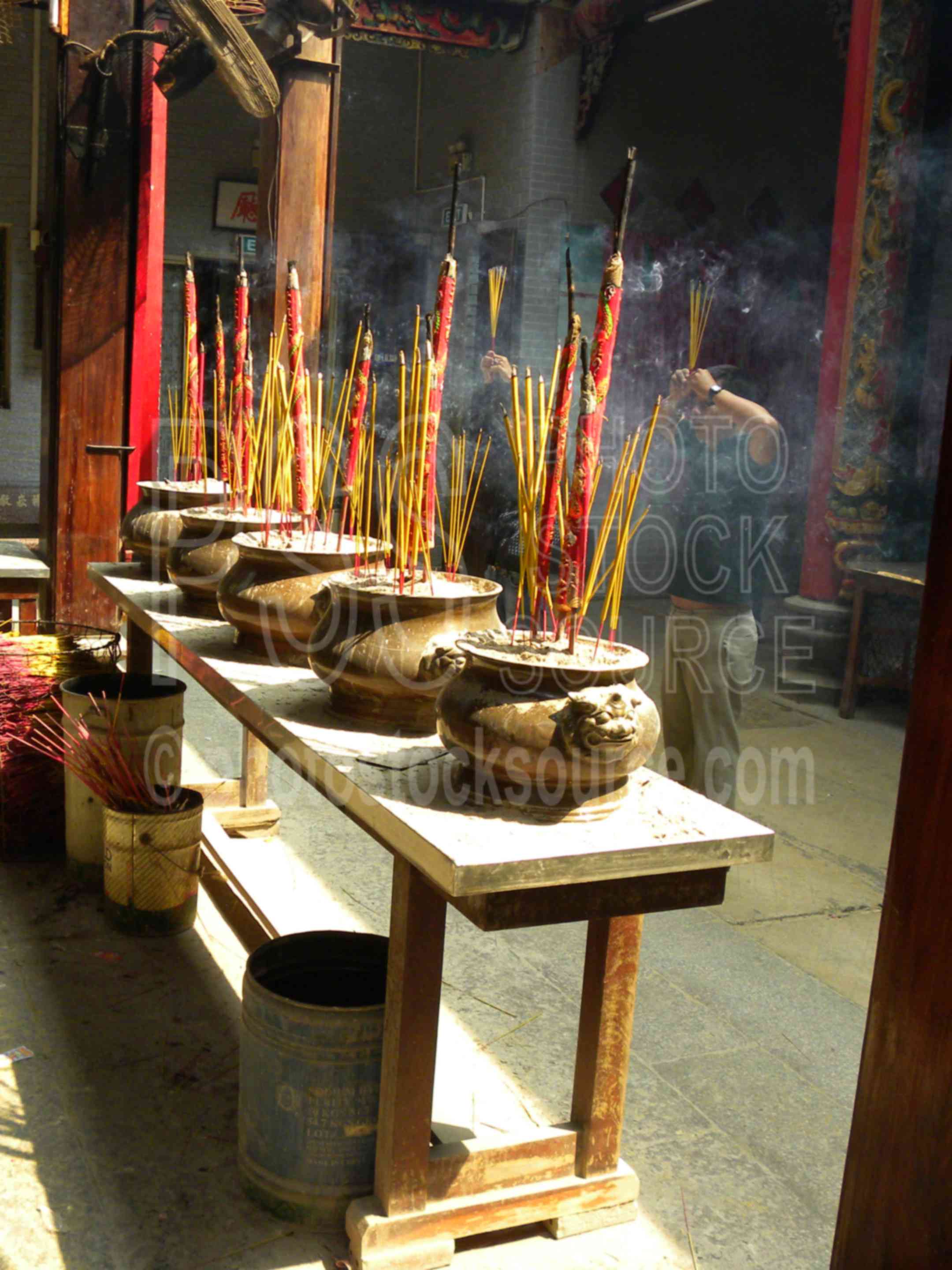 Thien Hau Temple,temple,worship,religious,decoration,prayer,courtyard,incense,smoke,people